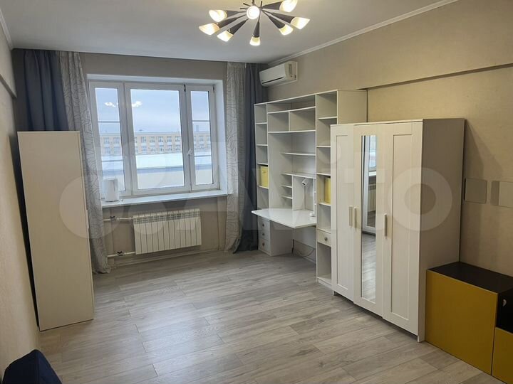 2-к. квартира, 63 м², 8/8 эт.