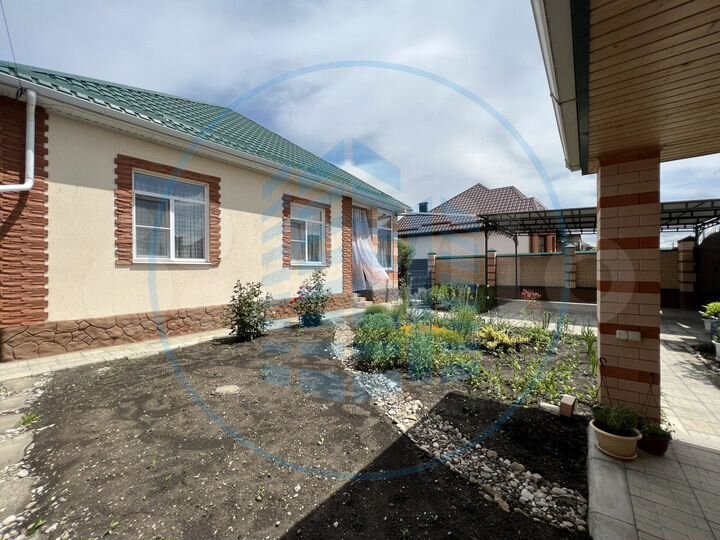 Дом 120,8 м² на участке 4,3 сот.