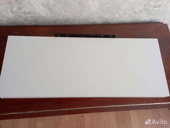 Полка со скрытыми креплениями