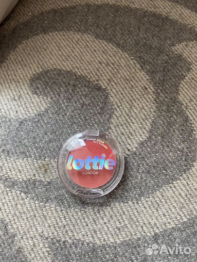 Румяна Lottie
