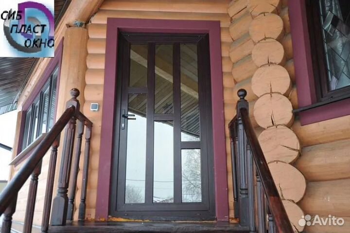 Дверь в цвете темный дуб с окнами в дизайне