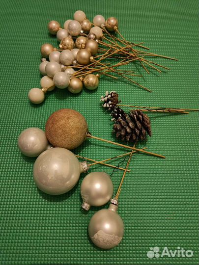 Елочные игрушки