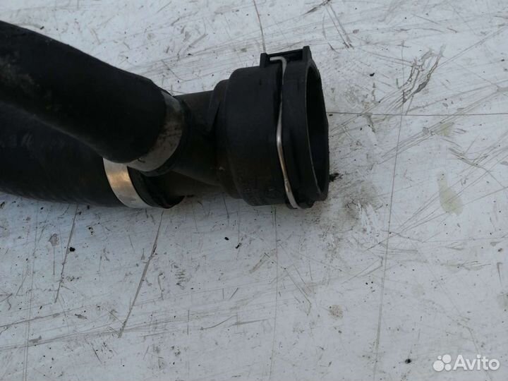 Патрубок системы охлаждения BMW X5 E70