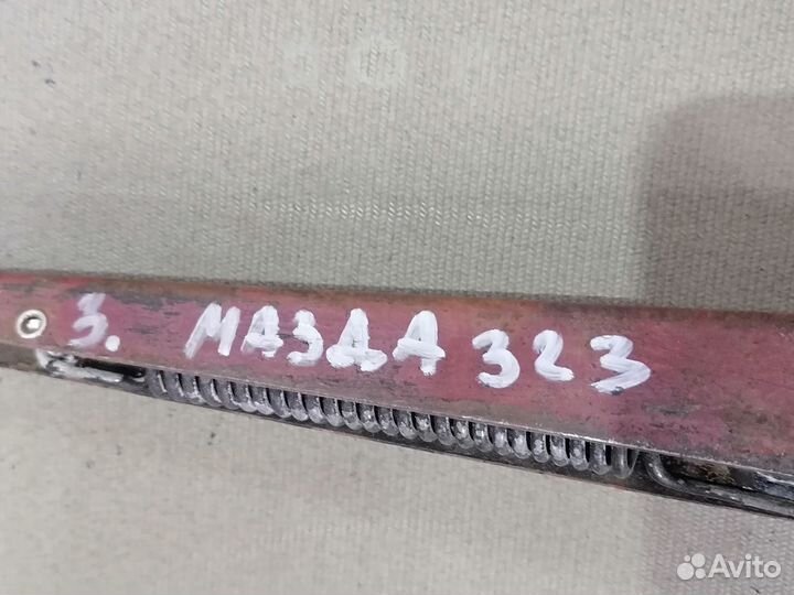 Поводок заднего дворника Mazda 323 5E 1.5 1980-89