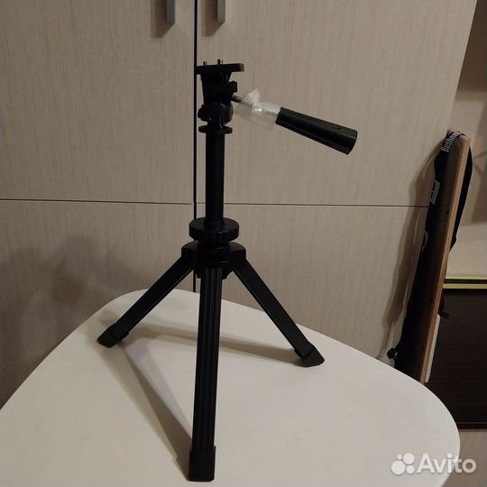 Штатив для фотоаппарата или камеры