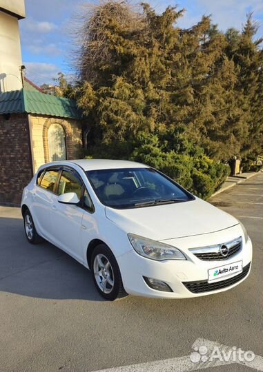 Opel Astra 1.6 AT, 2012, 215 000 км