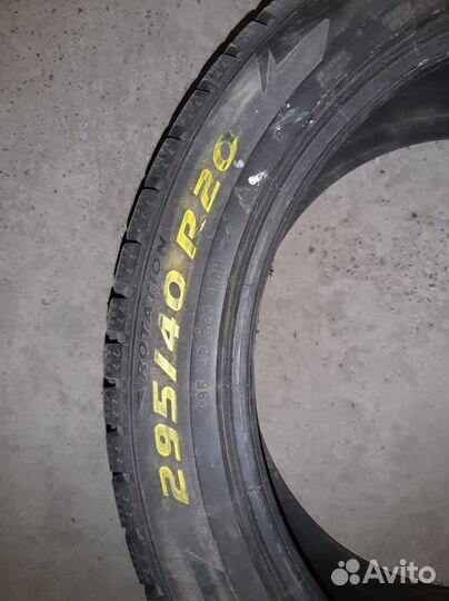 Pirelli Ice Zero 295/40 R20