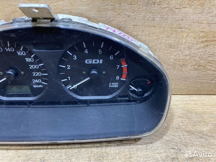 Панель приборов Mitsubishi Carisma бензин 772204