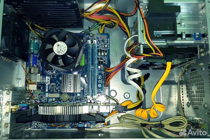 4 ядра,Xeon E5440 2.83ггц,6Gb,GTX550ti,SSD 128Gb