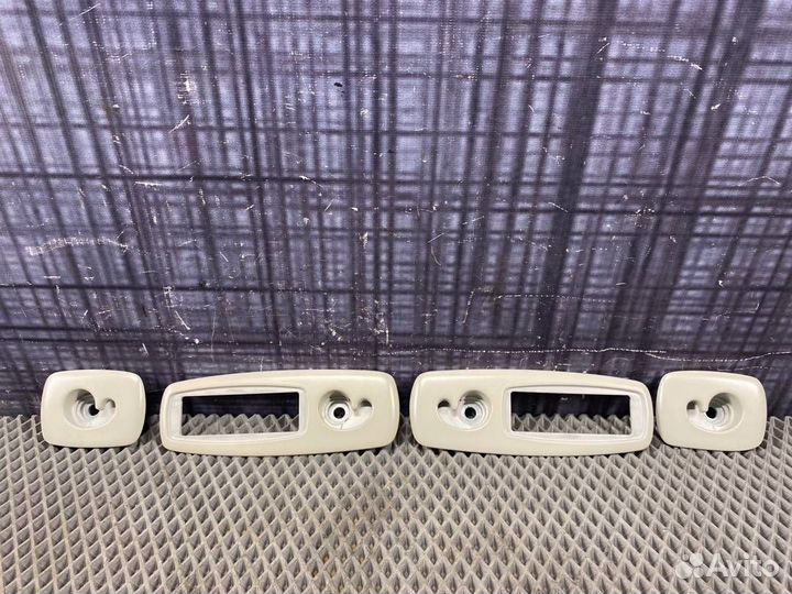 Крепление шторки Volkswagen Passat Variant B5 AMX