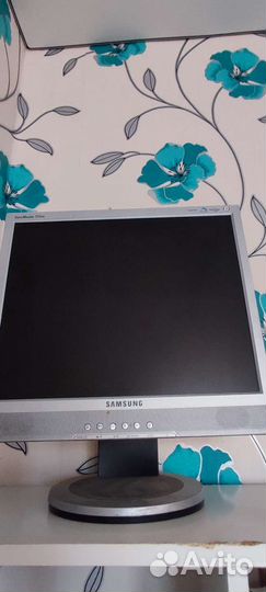 Монитор samsung