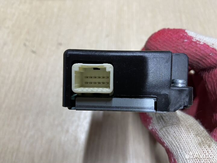 Приемник электрического ключа Toyota Rav4 XA50