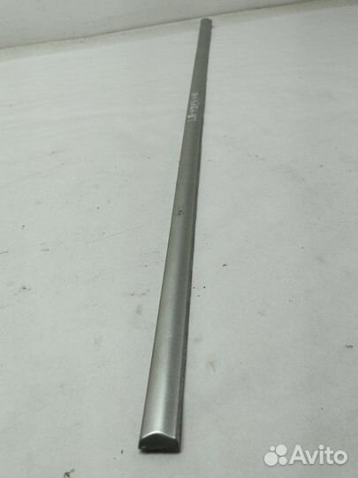 Молдинг двери передний левый Toyota Mark Ii 2004