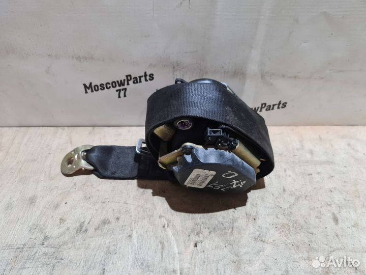 Ремень безопасности левый Volkswagen Jetta 5