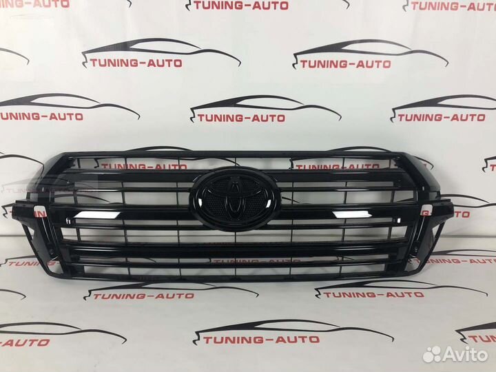 Решетка радиатора Тойота LC 200 с 2016г Executive