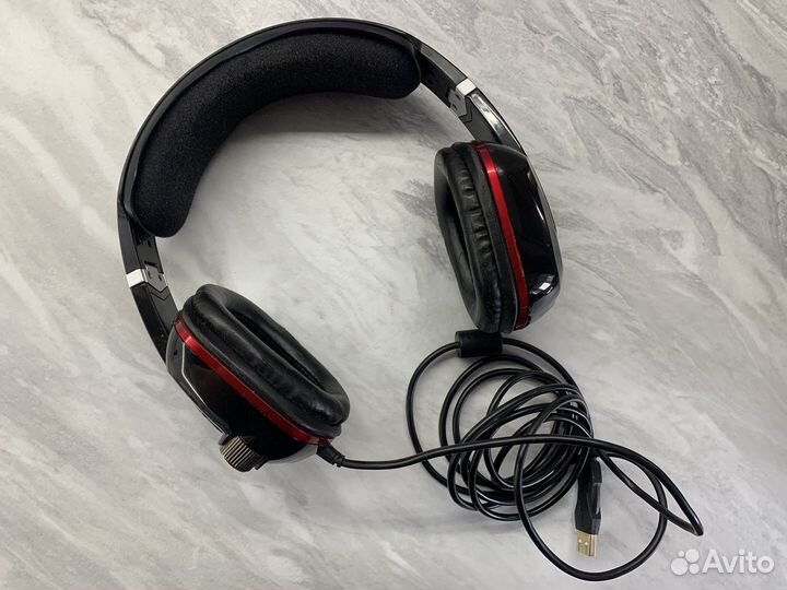 Наушники с микрофоном