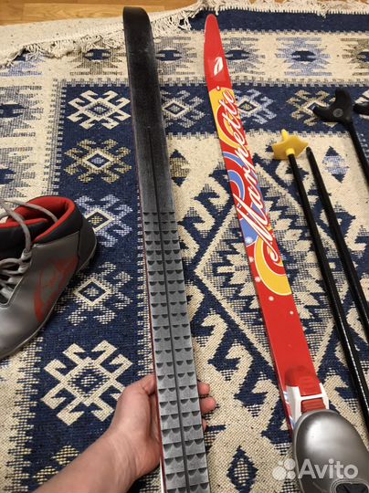 Беговые лыжи комплект