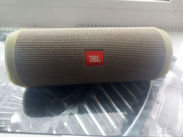 Портативная колонка JBL Flip 4
