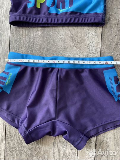 Плавки и шапочка для мальчика для плавания