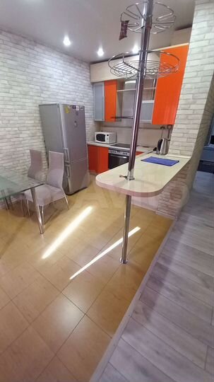 2-к. квартира, 68 м², 3/9 эт.