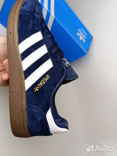 Adidas spezial