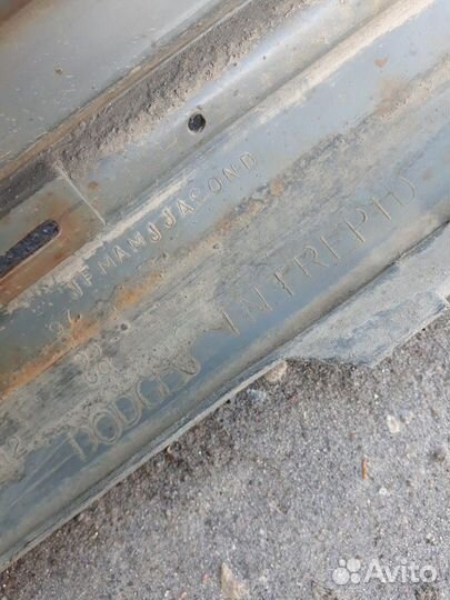 Накладки на пороги dodge intrepid