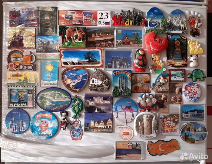 Магниты разнообразные 78 шт