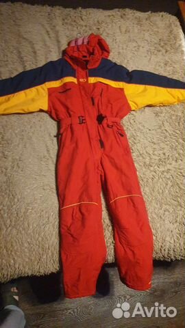 Горнолыжный комбинезон