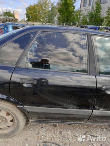 Стекло дверное заднее правое Audi 80 B3 1.6