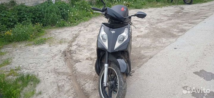 Скутер nexus zoom 150 куб. По запчастям