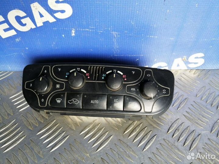 Блок управления отопителем Mercedes-Benz C-Class