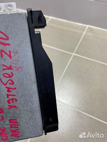 Блок управления abs Nissan Cube 1999 г