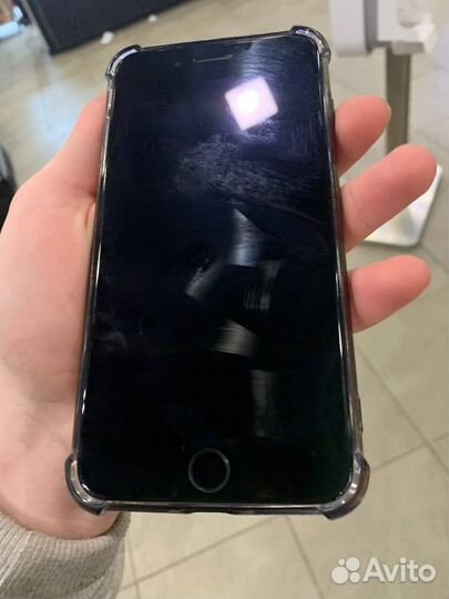 iPhone 8 Plus, 64 ГБ