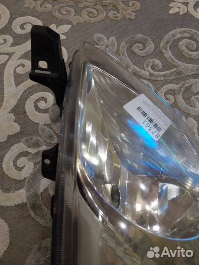 Фары пара на toyota vitz