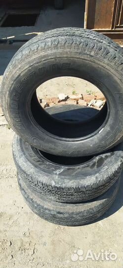 Bridgestone Dueler H/T 245/70 R16