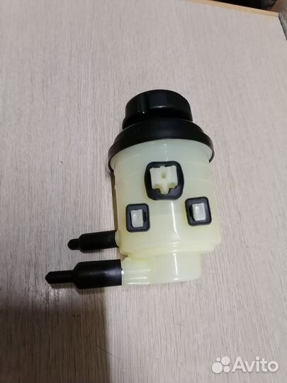 Бачок гидроусилителя Солярис /Киа Рио