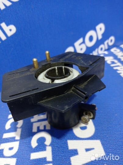 Крепление подрулевых переключателей Renault Logan