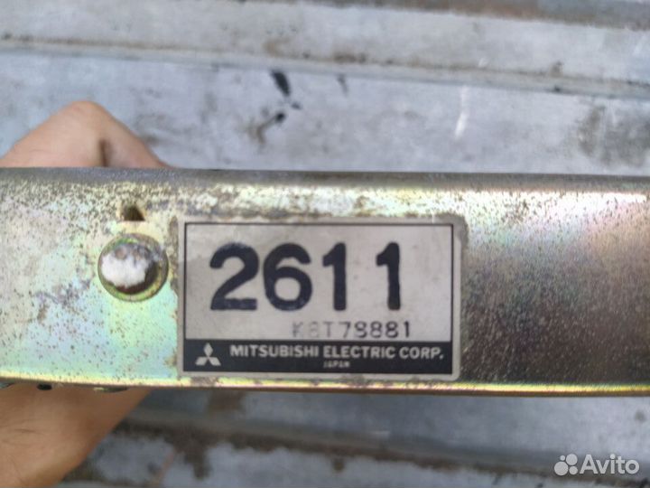 Блок управления двигателем Mitsubishi Pajero 1996