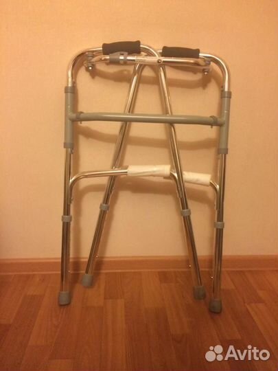 Ходунки для взрослых инвалидов