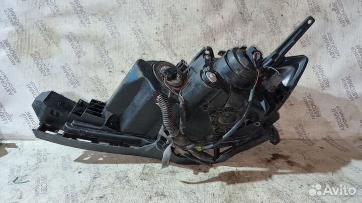 Фара правая мазда 3 BK mazda