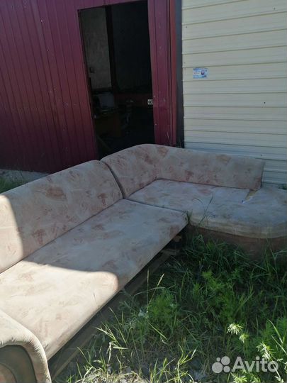 Угловой диван