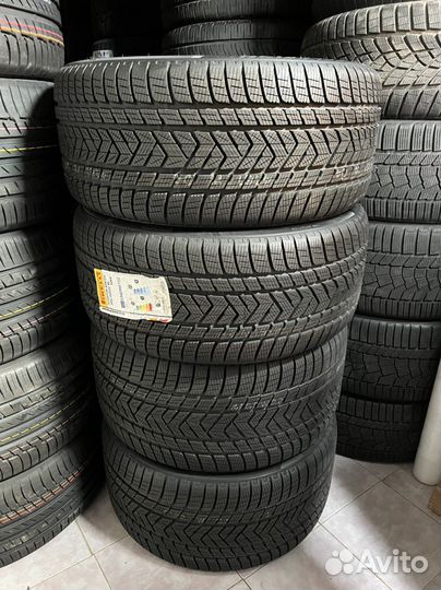 Pirelli Scorpion Winter 285/35 R22 и 315/30 R22 106V