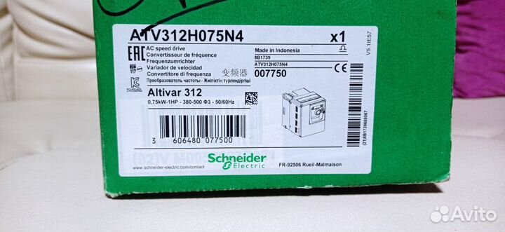 Частотный преобразователь Schneider AVT312H075N4