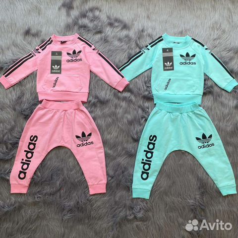 Спортивный костюм для девочки (adidas)