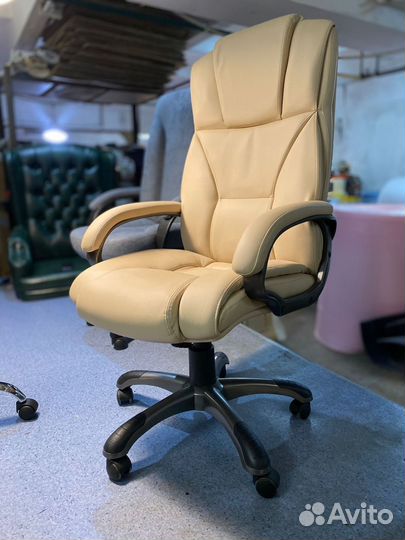 Кресло офисное