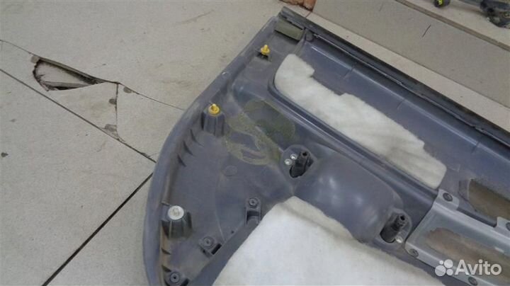 Обшивка двери передней правой Hyundai Accent 2000