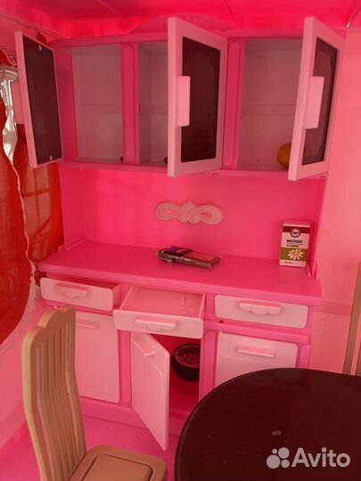 Кукольный домик с мебелью большой