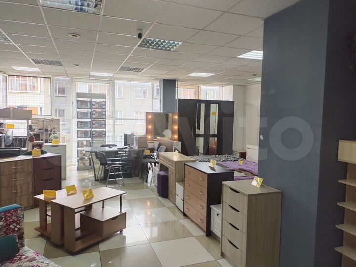 Торговая площадь в отличном месте, 650 м²