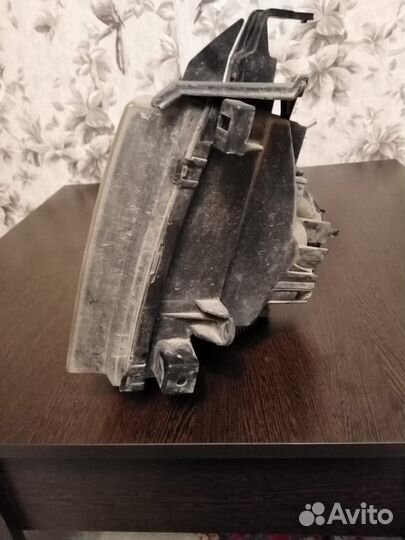 Фара Nissan Cube '02-'05 правая ксенон серая