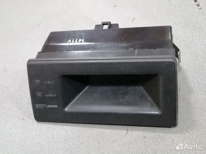 Часы Mitsubishi Mirage 1991